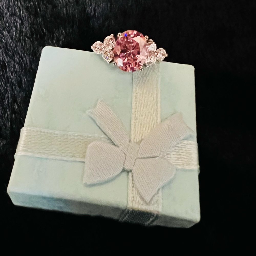 29. Pink and Silver Ring - Picture 3 of 5